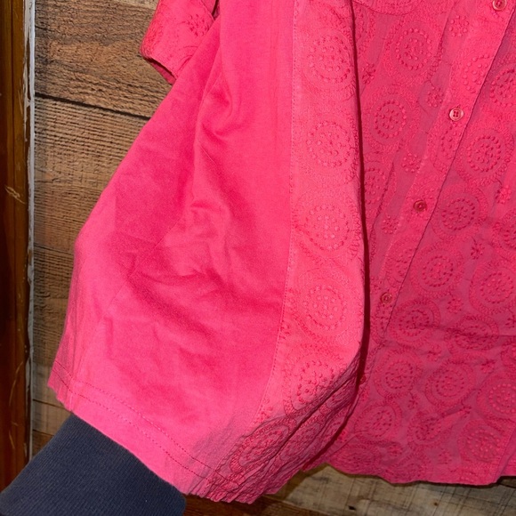 Intro Pink Embroidered Side Panel Blouse - Picture 5 of 6